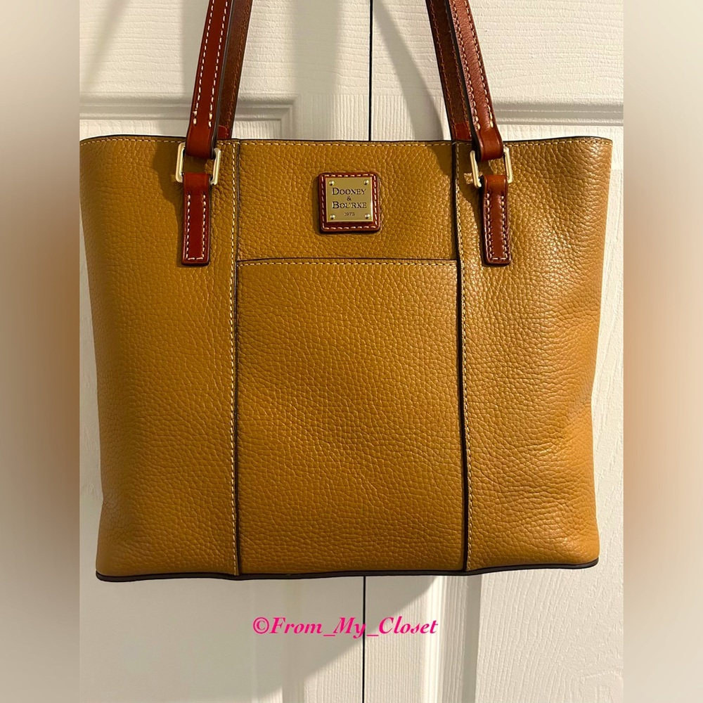 Dooney & Bourke Small Lexington Tote in Desert